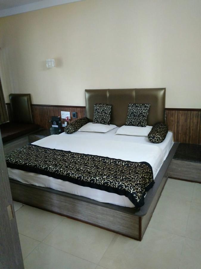 Savshanti Lake Resort Saputara Exteriér fotografie